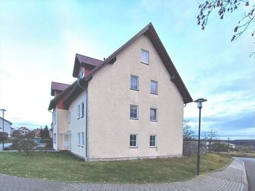 Ansicht von Straße - 3 Zimmer Etagenwohnung zum Kaufen in Naumburg