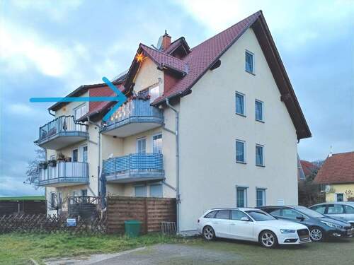 Ansicht vom Parkplatz - 3 Zimmer Etagenwohnung in Naumburg