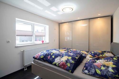 Schlafzimmer 1 - 