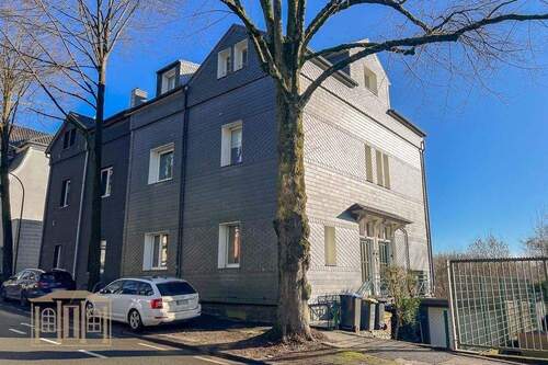 Straßenseite - 8 Zimmer Mehrfamilienhaus, Wohnhaus in Wuppertal