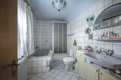 Badezimmer 1 Haupthaus - 