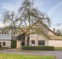 Baudenkmal in Alt Breinig! Zwei verbundene Einfamilienhäuser mit 9 Garagen und großem Grundstück - Stolberg