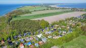 Luftbild mit Blick nach Norden - 3 Zimmer Bungalow zum Kaufen in Ahrenshoop