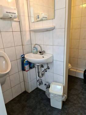 WC - 