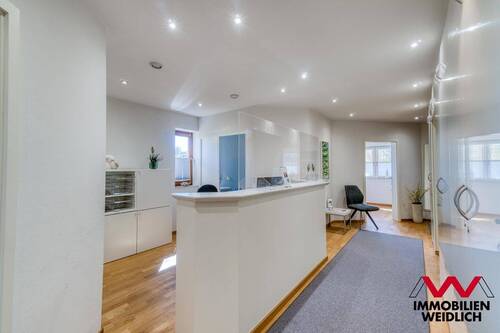 Empfangsbereich - 6 Zimmer Büro in Ebersberg