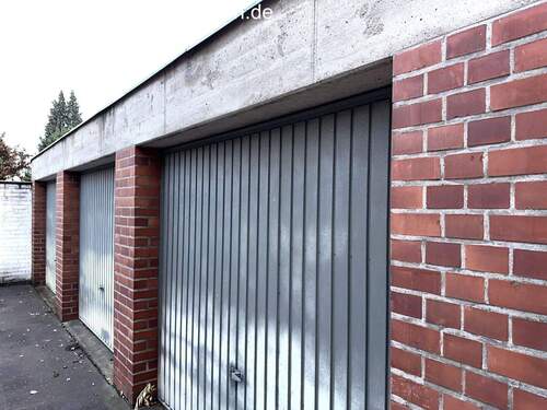 MFH / Dreifachgarage - 