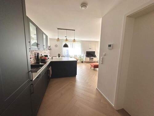 Wohnen/Essen/Kochen - 3 Zimmer Etagenwohnung zum Kaufen in Rottenburg a.d. Laaber