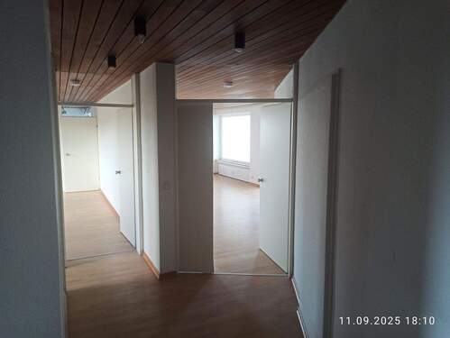 Bild 2 - 3 Zimmer Etagenwohnung zum Kaufen in Bad Homburg