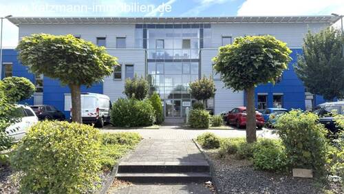 Bild 1 - Exklusives Büro-Verwaltungs-Schulungsgebäude mit Staffelgeschoss u. großem Grundstück (3.001 m²) zu verkaufen