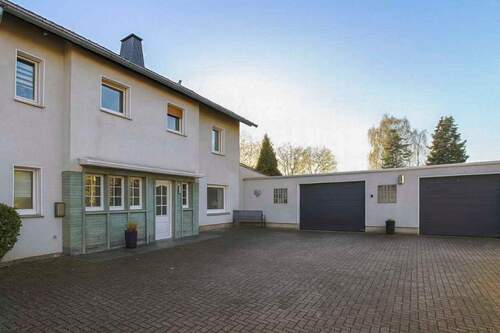 Haus 2 Vorderansicht - 