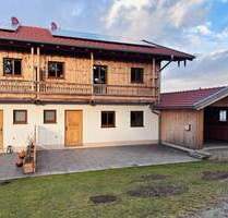 Neubau - Repräsentative Doppelhaushälfte in ruhiger Lage mit kleinem Garten - Schönau