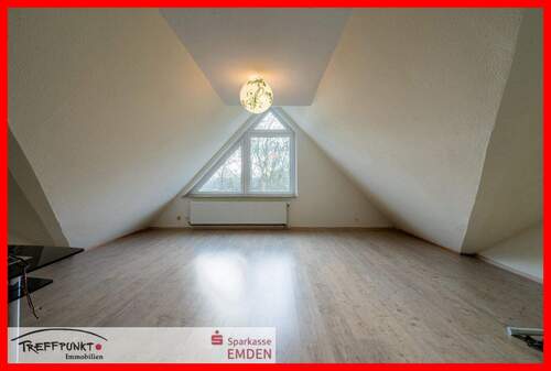 Zimmer im Dachgeschoss - 