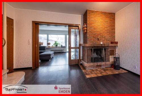 Esszimmer mit Kamin - Reihenendhaus mit 148,20 m&sup2; in Emden zum Kaufen