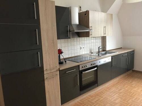 Einbauküche - Dachgeschosswohnung mit EBK und Tageslichtbad