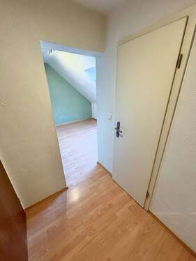 Eingangsbereich Ansicht 1 - Etagenwohnung mit 14,00 m&sup2; in Stockstadt zur Miete