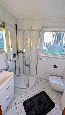 Erdgeschoss Badezimmer - 