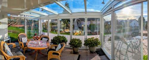 Wintergarten - Zu drei Seiten öffnungsfähig und beheizbar - 