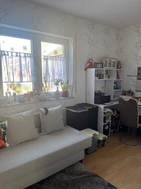 3.Zimmer mit Möbeln - 