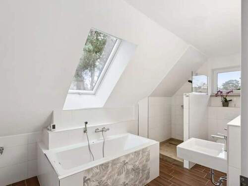 Badezimmer 1 ... - 2 Zimmer Etagenwohnung zum Kaufen in Königs Wusterhausen