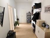 Diele - Düsseldorf-Rath! Gepflegte 2-Zimmer-Wohnung mit Balkon und Wohnküche!