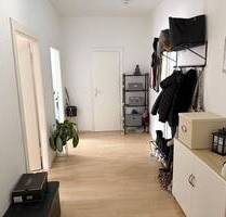 Düsseldorf-Rath! Gepflegte 2-Zimmer-Wohnung mit Balkon und Wohnküche!