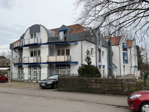 Gebäudeansicht - 2 Zimmer Etagenwohnung zur Miete in Gotha