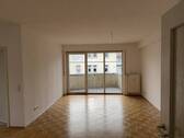 Wohnzimmer - Etagenwohnung mit 66,00 m&sup2; in Gotha zur Miete