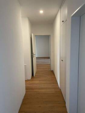 Flur - 3 Zimmer Etagenwohnung in Eichenau