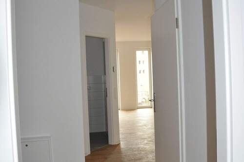 Flur - 2 Zimmer Etagenwohnung in Stralsund