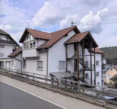 Bild 2 - 5 Zimmer Etagenwohnung zum Kaufen in Wilhelmsfeld