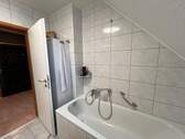 mit Badewanne - 