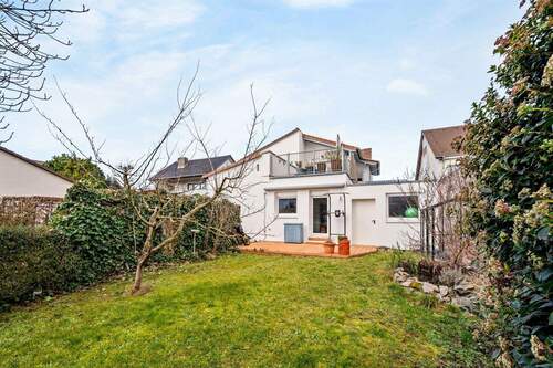 Rückansicht - 5 Zimmer Mehrfamilienhaus, Wohnhaus zum Kaufen in Dudenhofen