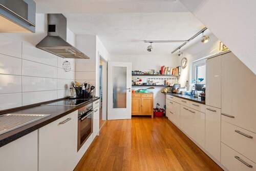 Teilansicht Küche - 