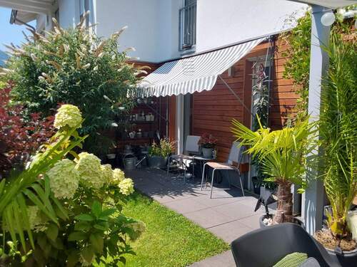 gemütlicher Garten im Sommer - Etagenwohnung mit 93,00 m&sup2; in Grassau zum Kaufen