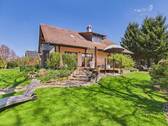 Titelbild - Exklusives Design-Einfamilienhaus mit ELW und herrlich sonnigem Garten in ruhiger Wohnlage