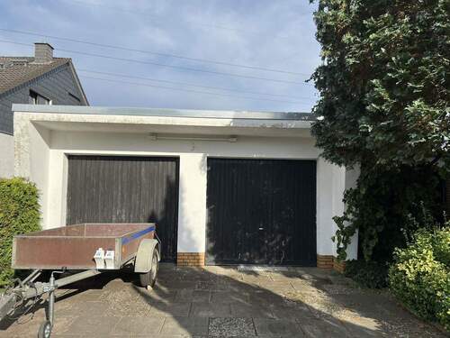 Doppelgarage links vom Haus - Einfamilienhaus mit 175,00 m&sup2; in Nienhagen zum Kaufen