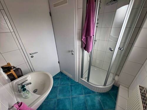 Tageslichtbad mit Dusche - 