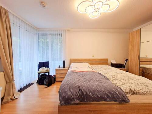 geräumiges Schlafzimmer - 