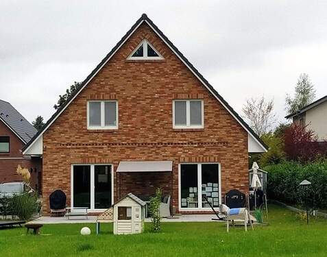 Rückwärtige Ansicht - 5 Zimmer Einfamilienhaus in Prisdorf