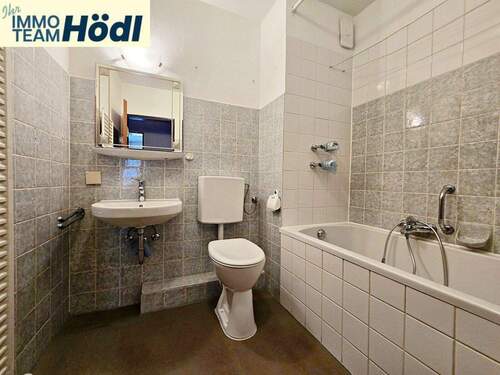 1.Foto innenliegendes Bad - 