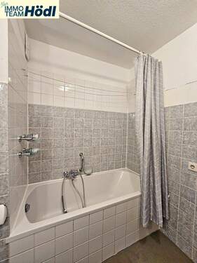 2.Foto innenliegendes Bad - 