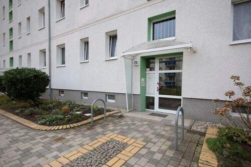 Eingangsbereich - 3 Zimmer Etagenwohnung zur Miete in Halle (Saale)