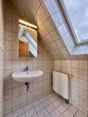 DG rechts ELW Schlafzimmer und Bad 2 - 