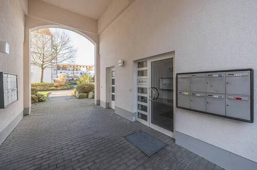 Hausansicht - 4 Zimmer Etagenwohnung in Dresden