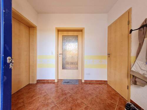 Hauseingangsbereich - Mehrfamilienhaus, Wohnhaus mit 150,00 m² in Bördeaue zum Kaufen