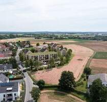 NEU: Großer Süd-Balkon, Bad mit Tageslicht, Gäste-WC, KfW 40 QNG - Nürnberg Großgründlach