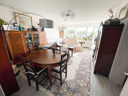 Wohnzimmer aktuell - Etagenwohnung mit 90,00 m&sup2; in München zum Kaufen