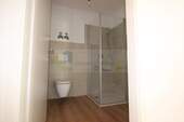 Sep. WC mit Dusche - 