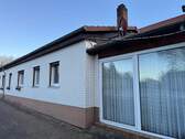 Außenfassade - 3 Zimmer Bungalow in Osterode am Harz