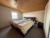 Whg. 2 2. OG Schlafzimmer - 